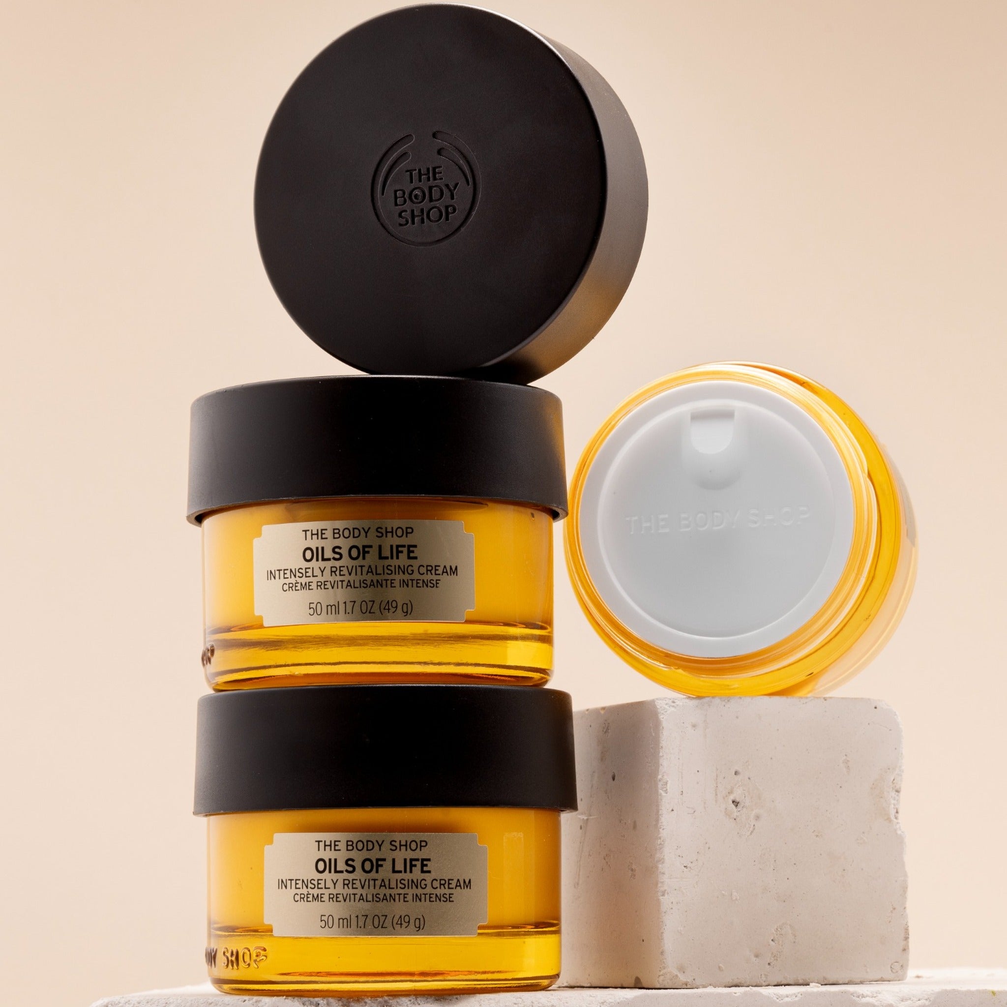 Oils Of Life™ Intensely Revitalising Cream